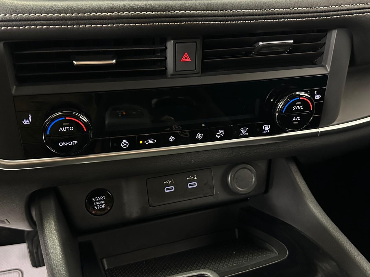 2024 Nissan Rogue S/AWD/30KM/OFF 1 OWNER NISSAN LEASE! Photo