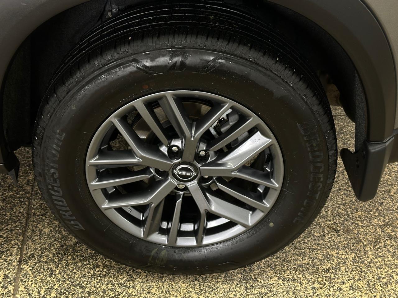 2024 Nissan Rogue S/AWD/30KM/OFF 1 OWNER NISSAN LEASE! Photo