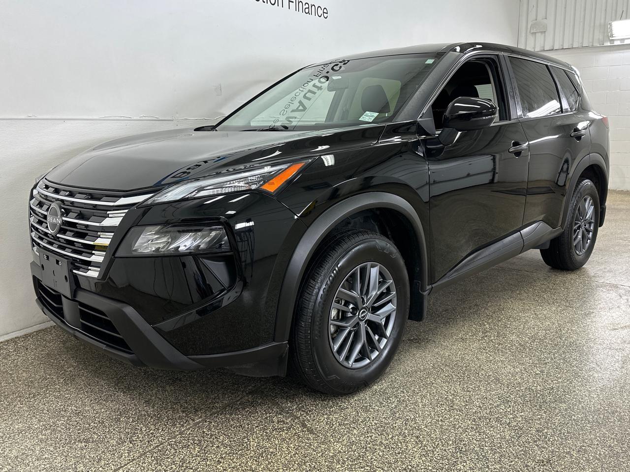 2025 Nissan Rogue S/AWD/BLACK/17KM/FRESH OFF NISSAN LEASE! Photo2