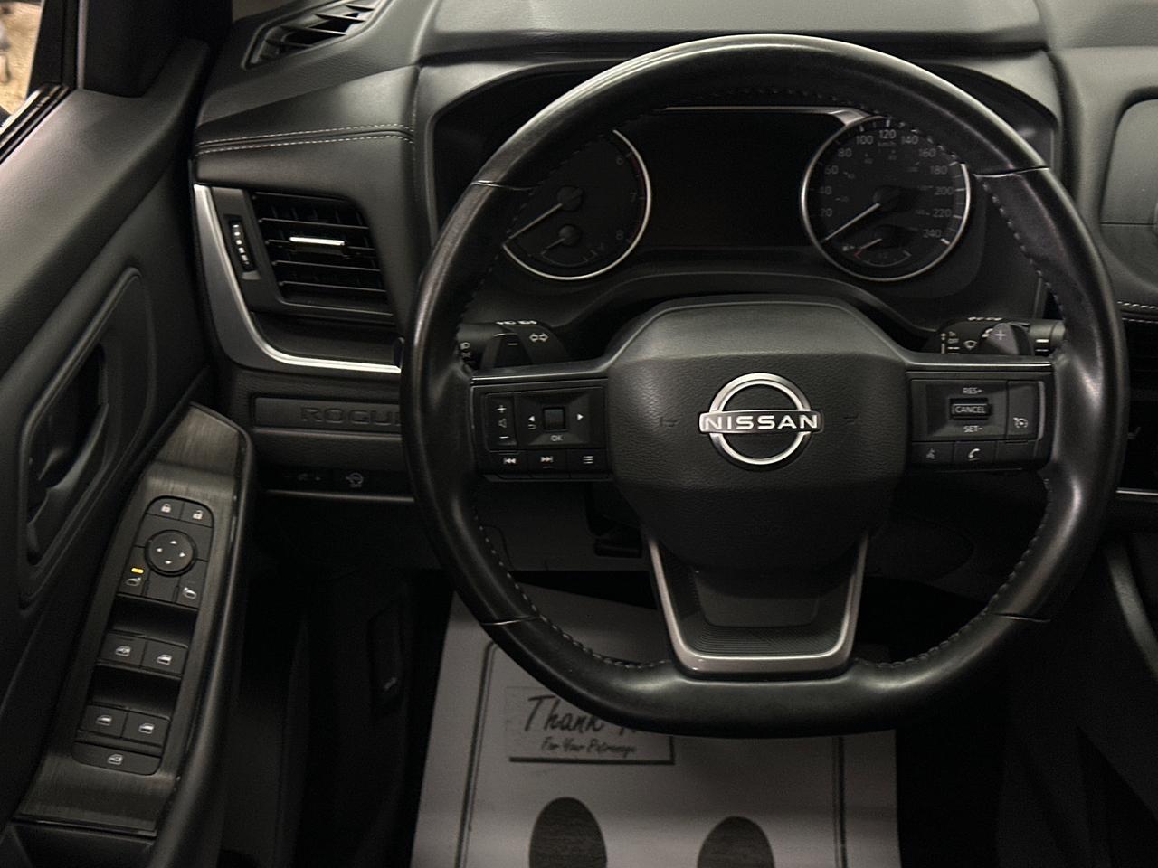 2025 Nissan Rogue S/AWD/BLACK/17KM/FRESH OFF NISSAN LEASE! Photo