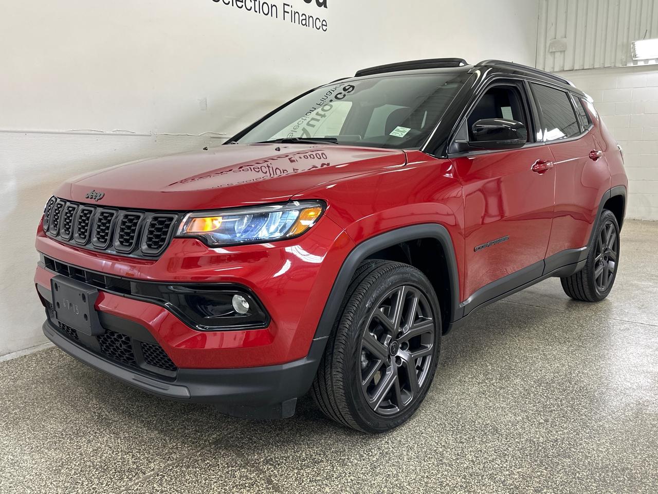 2026 Jeep Compass Limited LIMITED/4WD/PANOROOF/LEATHER/NAVI/15KM/OFF 1 OWNER LEASE! Photo