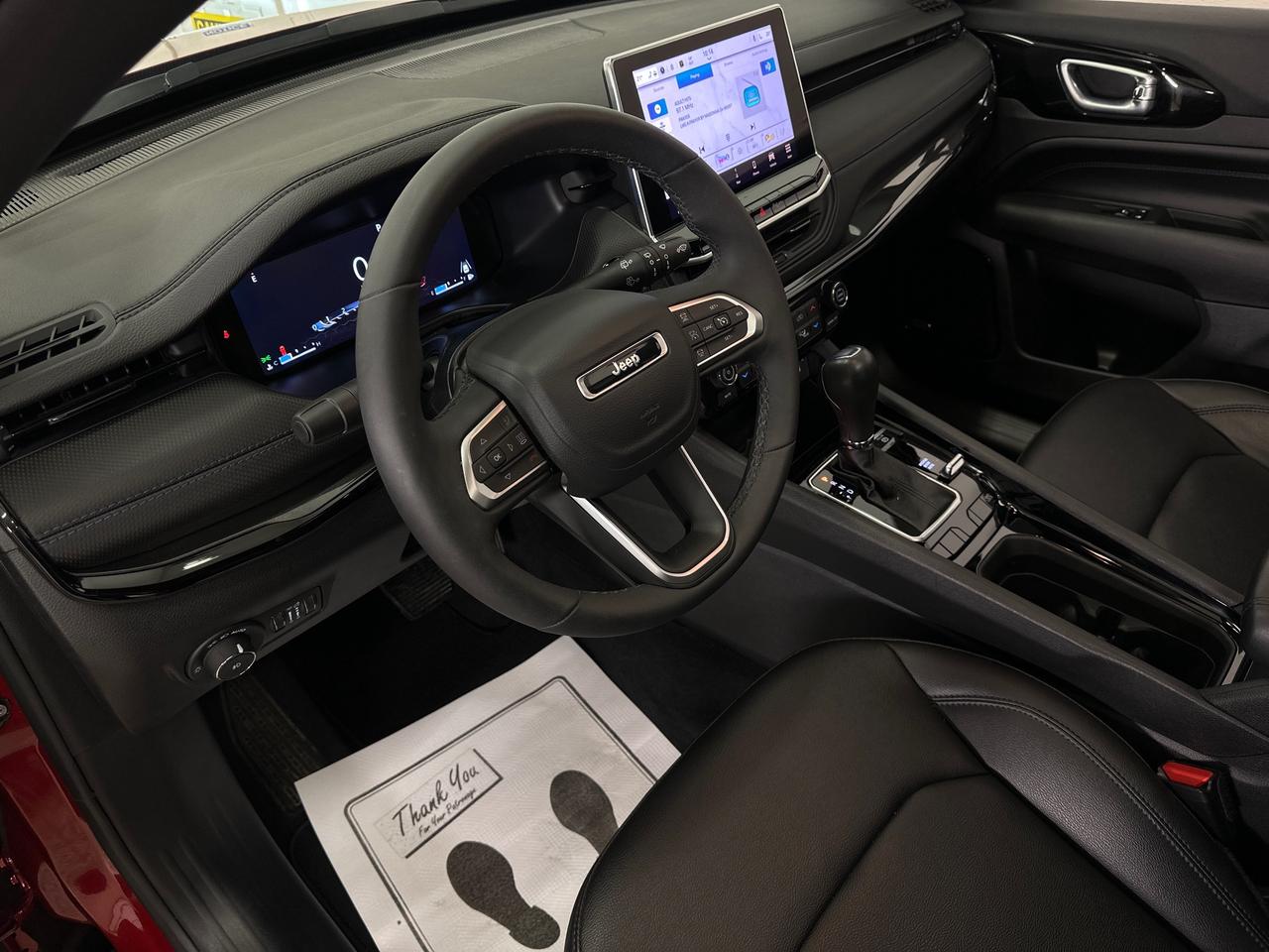 2026 Jeep Compass Limited LIMITED/4WD/PANOROOF/LEATHER/NAVI/15KM/OFF 1 OWNER LEASE! Photo