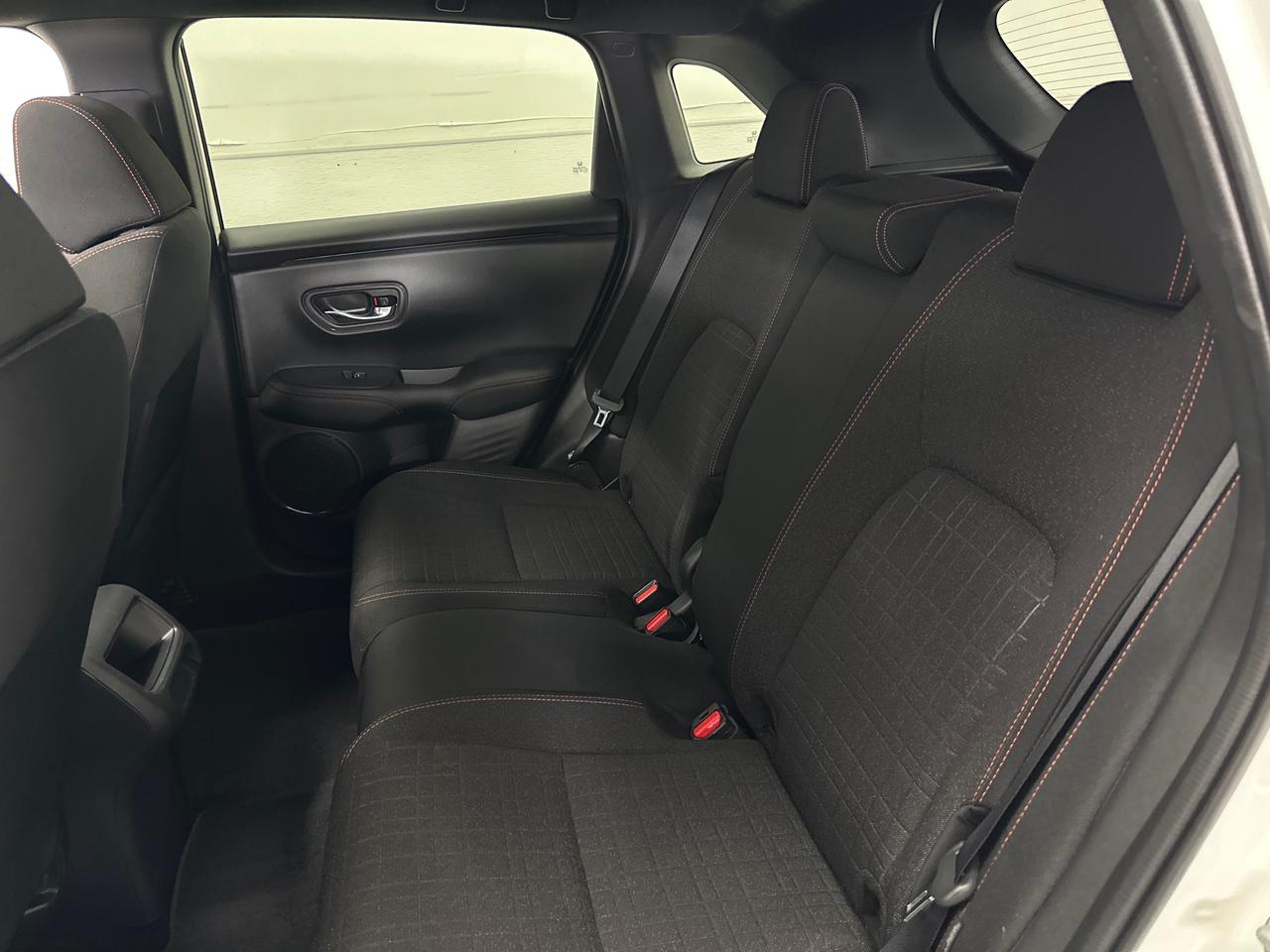 2026 Honda HR-V Sport SPORT/AWD/SUNROOF/9900KM/DIRECT FROM HONDA FINANCIAL! Photo