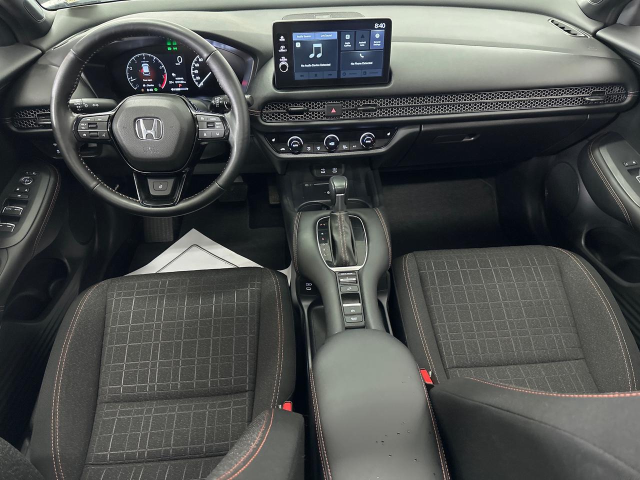2026 Honda HR-V Sport SPORT/AWD/SUNROOF/9900KM/DIRECT FROM HONDA FINANCIAL! Photo
