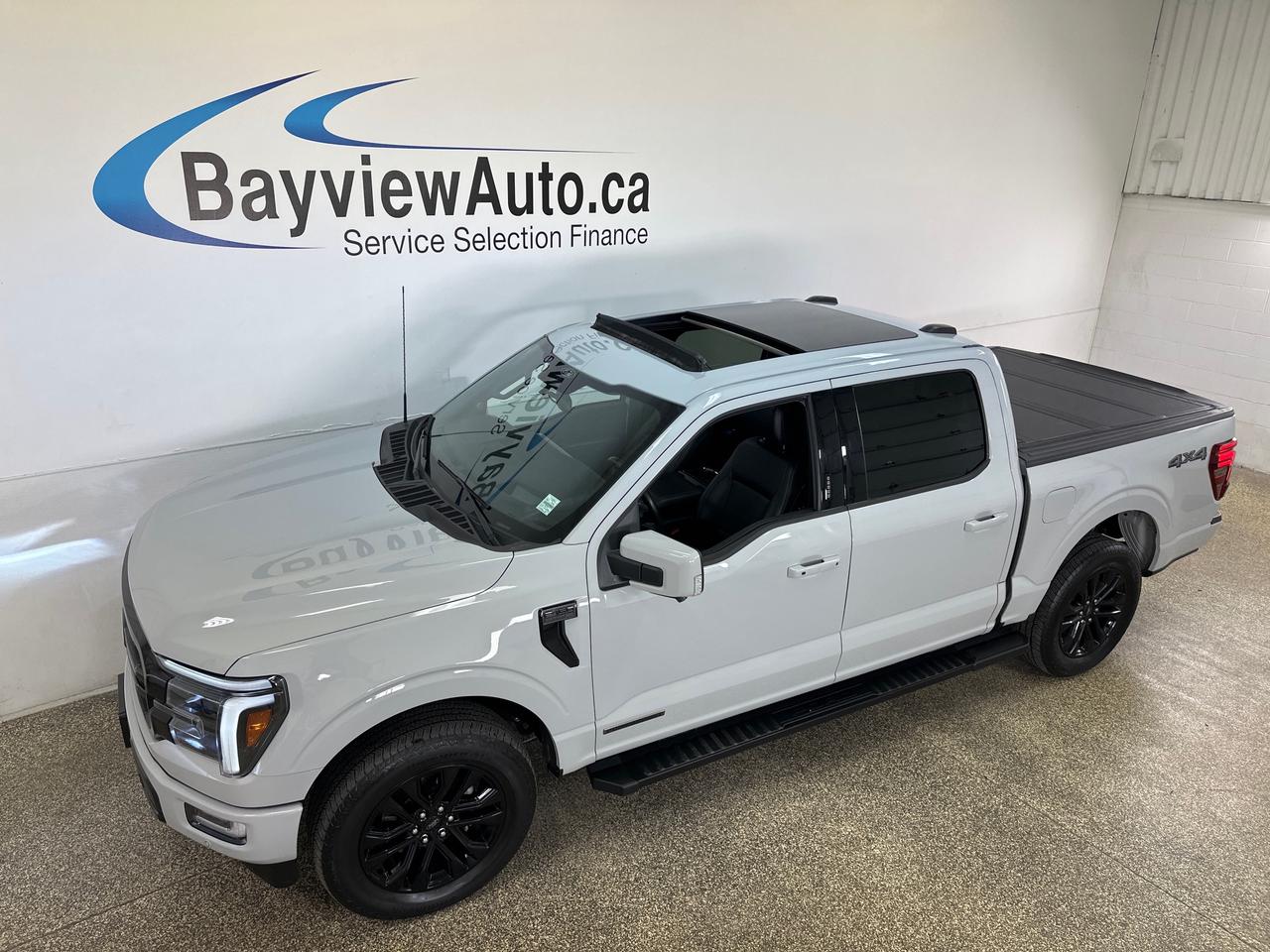 2024 Ford F-150 Lariat LARIAT/HYBRID/LEATHER/PANOROOF/NAVI/OFF 1 OWNER FORD LEASE! Photo0
