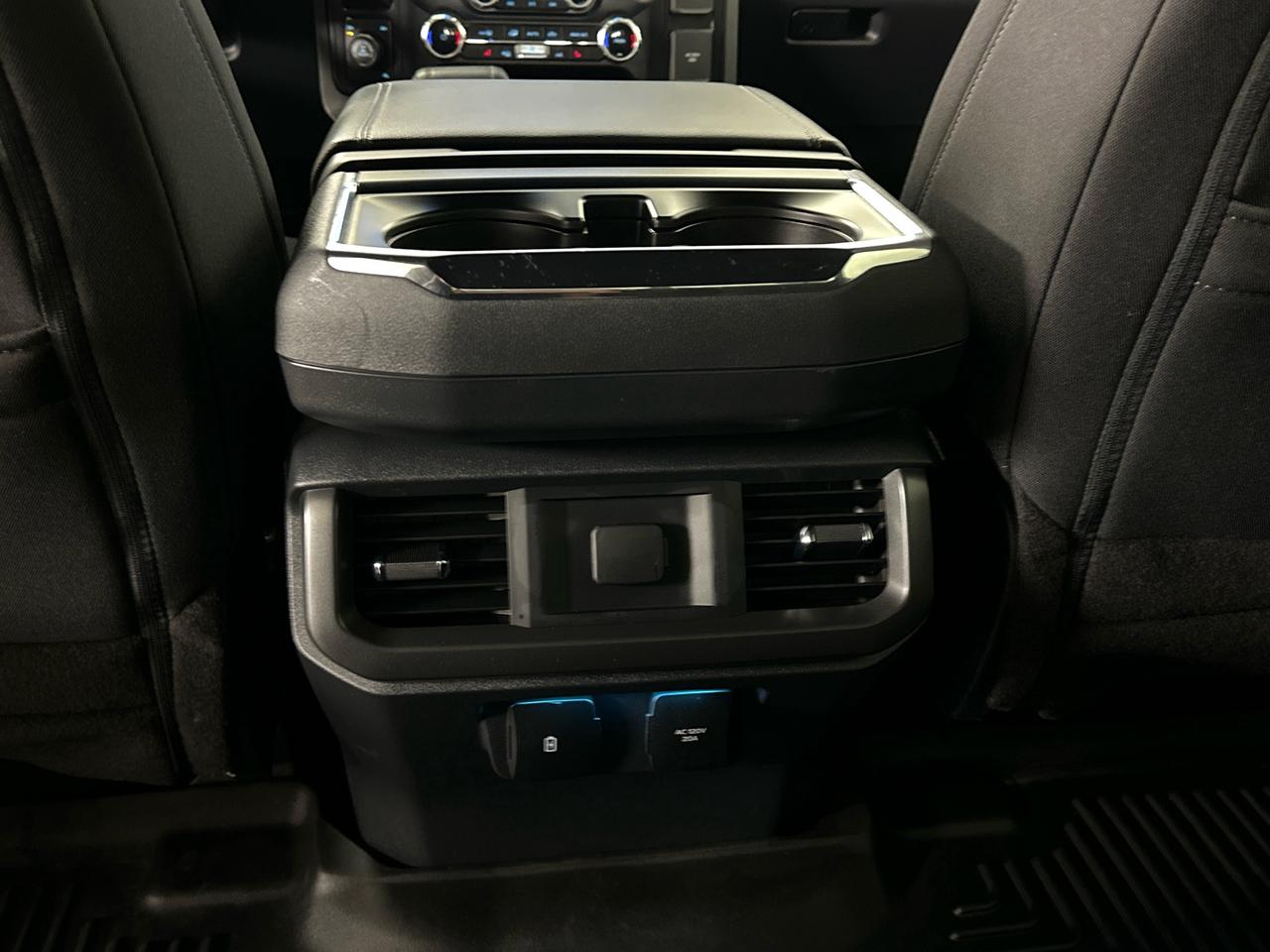 2024 Ford F-150 XLT/HYBRID/PWR BUCKETS/NAVI/21KM/OFF 1 OWNER FORD LEASE! Photo