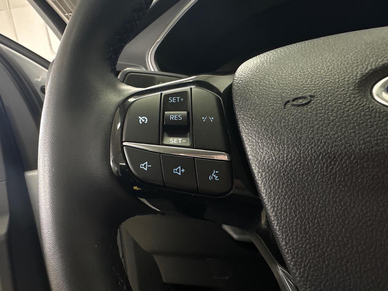 2025 Ford Escape Active ACTIVE/AWD/REMOTE START/BIG SCREEN/55KM! Photo