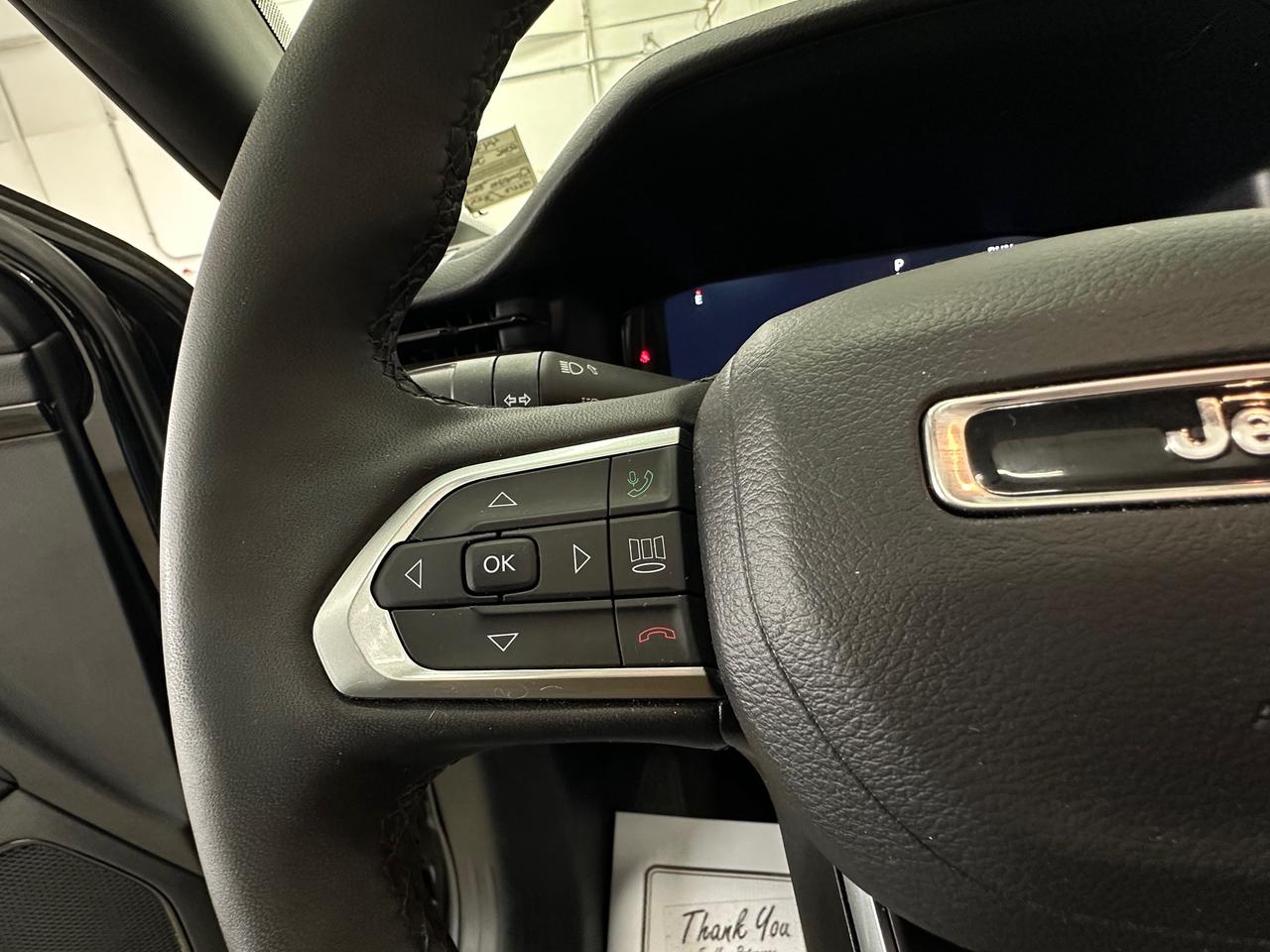 2026 Jeep Compass Limited LIMITED/4WD/PANOROOF/LEATHER/NAVI/31KM/OFF 1 OWNER LEASE! Photo