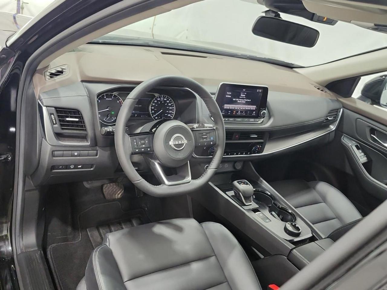2023 Nissan Rogue SV Midnight Edition SV MIDNIGHT/AWD/LEATHER/PANOROOF/23KM/OFF NISSAN LEASE! Photo