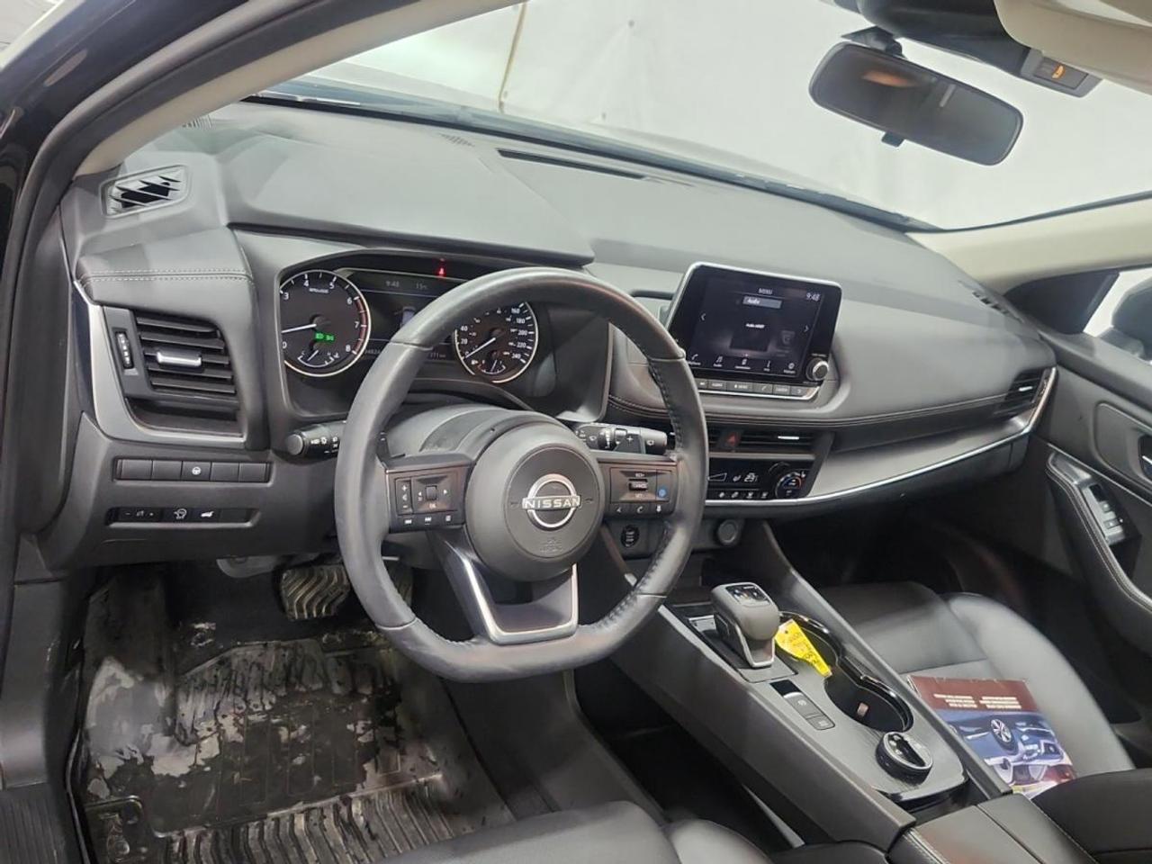 2024 Nissan Rogue SV Moonroof SV/PREMIUM/AWD/LEATHER/PANOROOF/34KM/OFF NISSAN LEASE! Photo