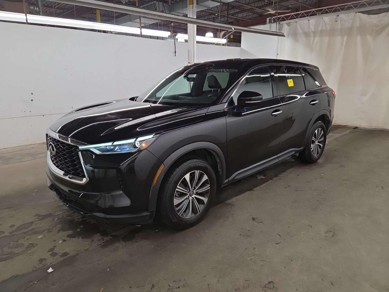 2024 Infiniti QX60 Pure AWD/7 PASS/LEATHER/PANOROOF/OFF INFINITI LEASE! Photo