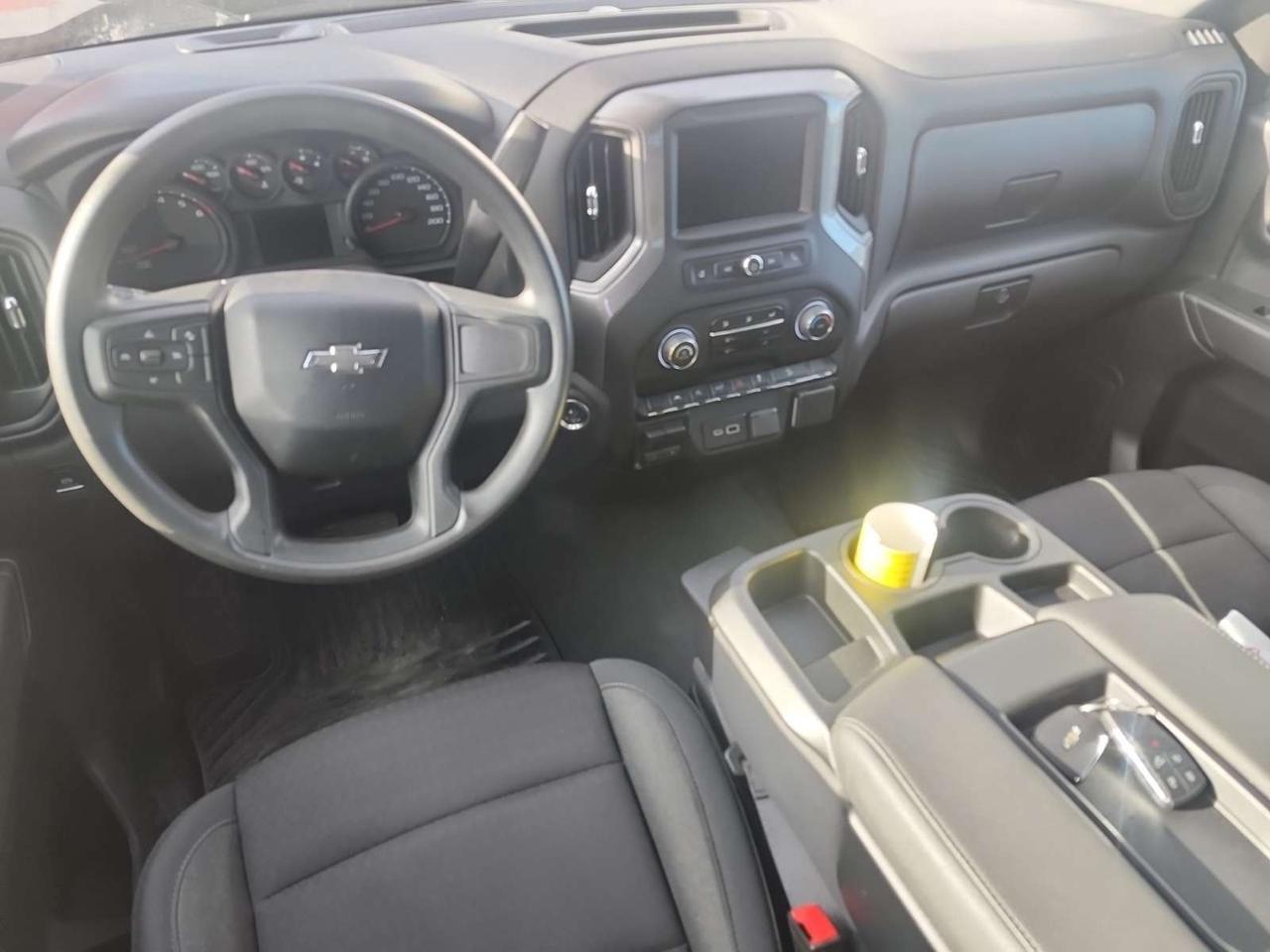 2024 Chevrolet Silverado 1500 Custom Trail Boss TRAILBOSS/Z71/5.3L/REM START/OFF GMAC LEASE! Photo
