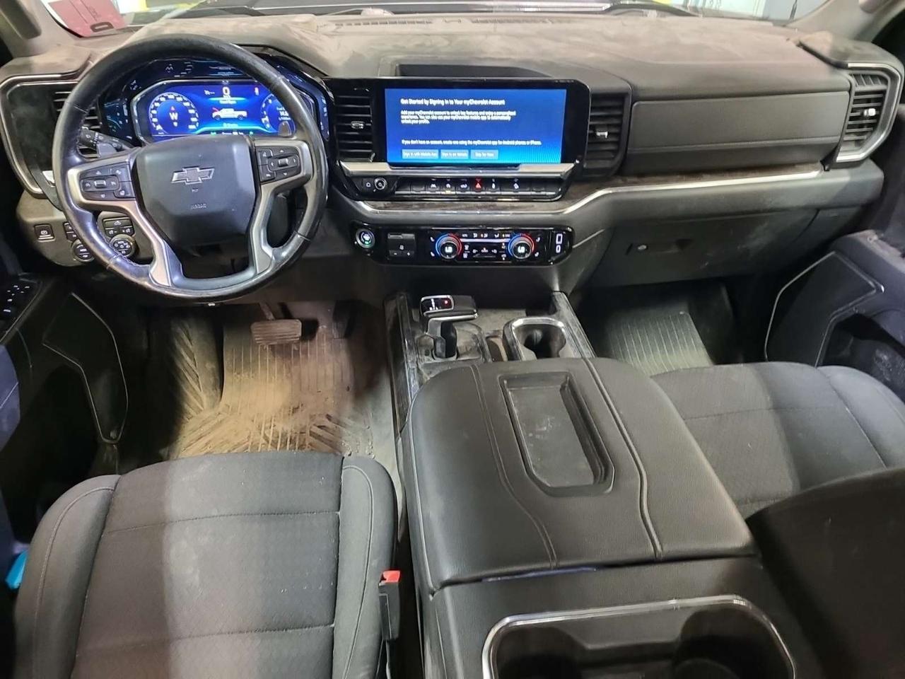2022 Chevrolet Silverado 1500 LT Trail Boss LT TRAILBOSS/Z71/5.3L V8/WIDESCREEN/OFF GM LEASE! Photo