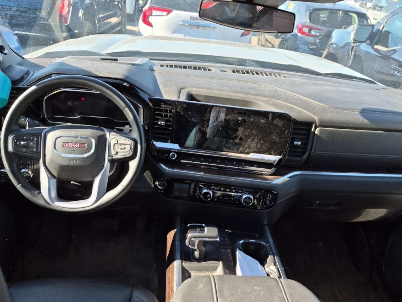2024 GMC Sierra 1500 Elevation ELEVATION/X31/5.3L V8/LEATHER/MULTIPRO/WIDESCREEN! Photo