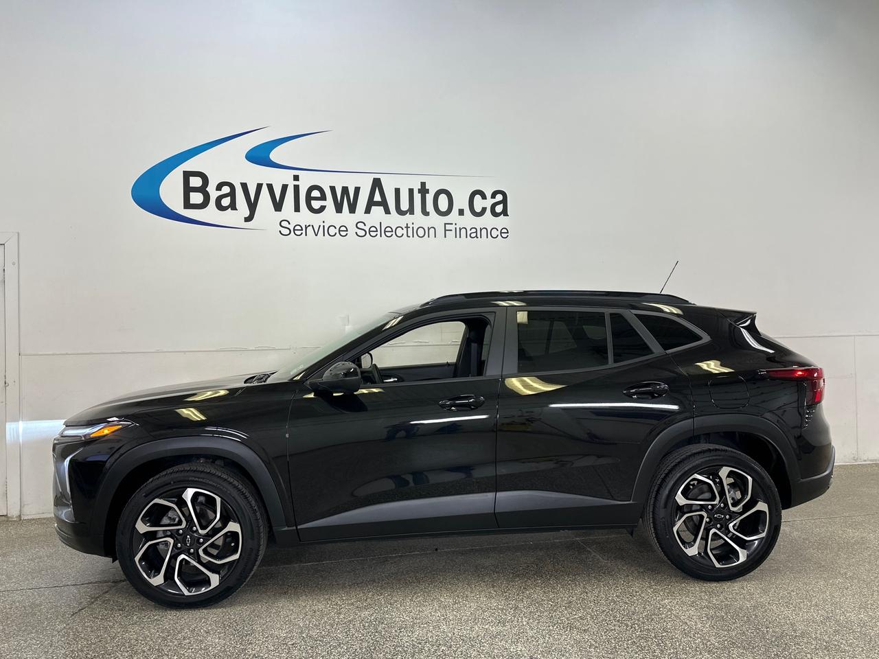 2025 Chevrolet Trax 2RS/LEATHER/SUNROOF/10400KM/OFF GMAC LEASE! Photo