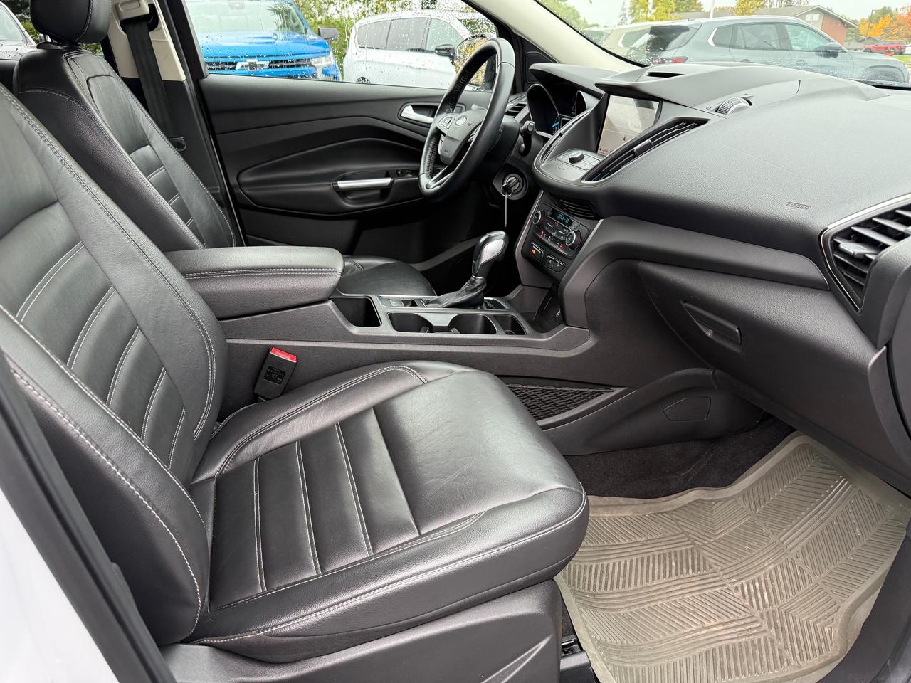 2018 Ford Escape SEL NAV! Leather! Heated Seats! Photo