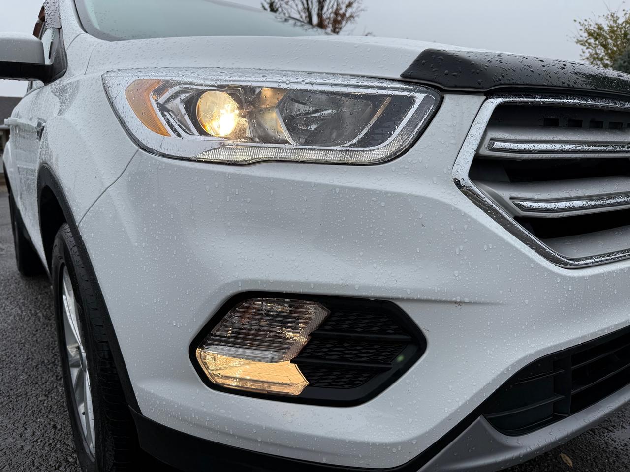 2018 Ford Escape SEL NAV! Leather! Heated Seats! Photo