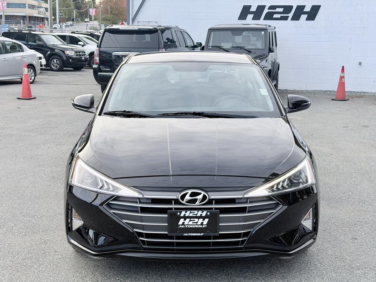 2020 Hyundai Elantra FINANCING AVAILABLE Photo3