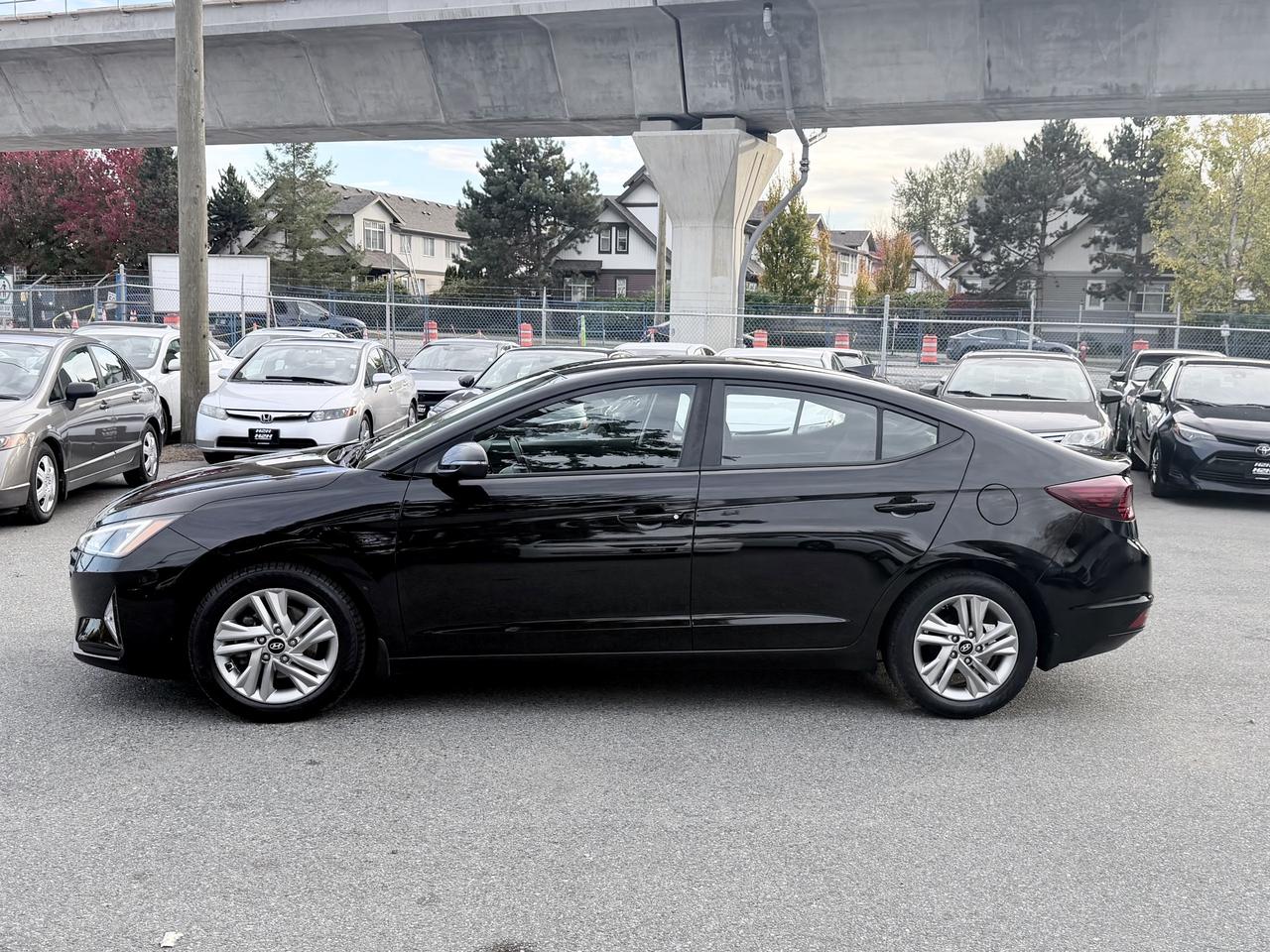 2020 Hyundai Elantra FINANCING AVAILABLE Photo9
