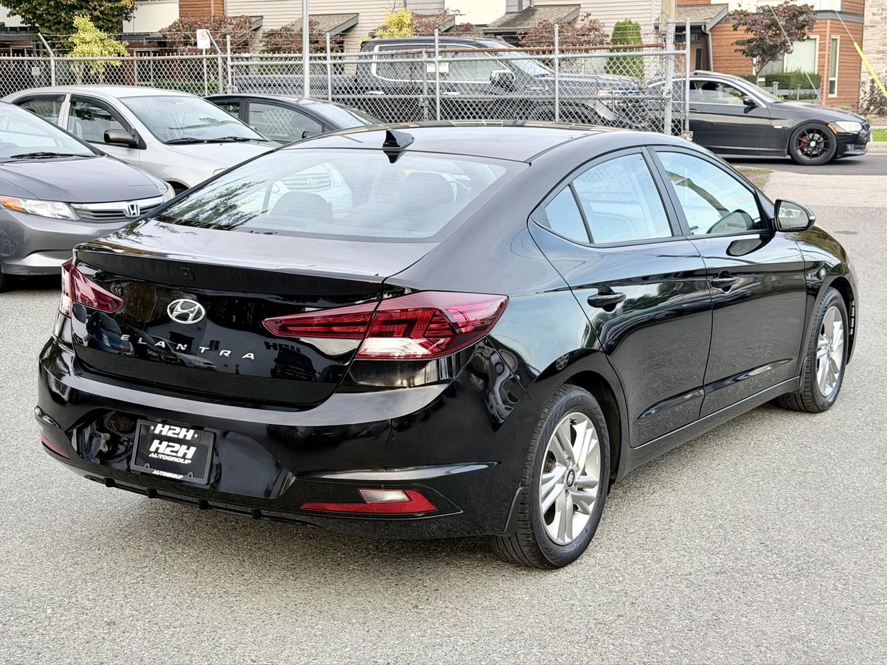 2020 Hyundai Elantra FINANCING AVAILABLE Photo6