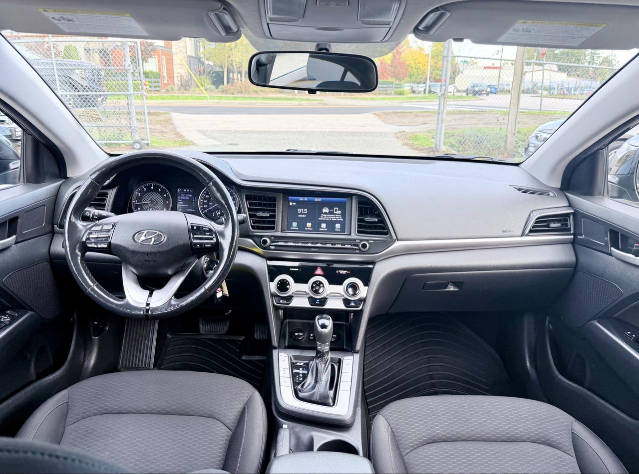 2020 Hyundai Elantra FINANCING AVAILABLE Photo11