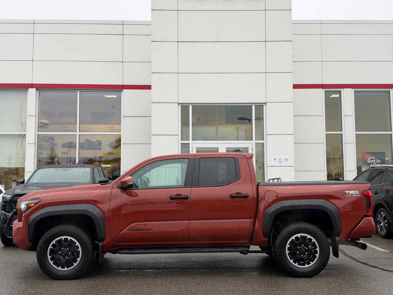 2025 Toyota Tacoma TRD OFF ROAD-PREMIUM! Photo