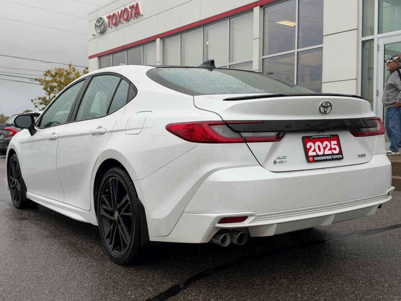 2025 Toyota Camry HYBRID XSE AWD! Photo