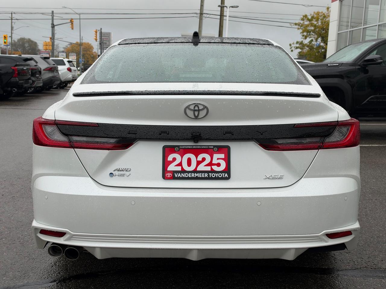 2025 Toyota Camry HYBRID XSE AWD! Photo