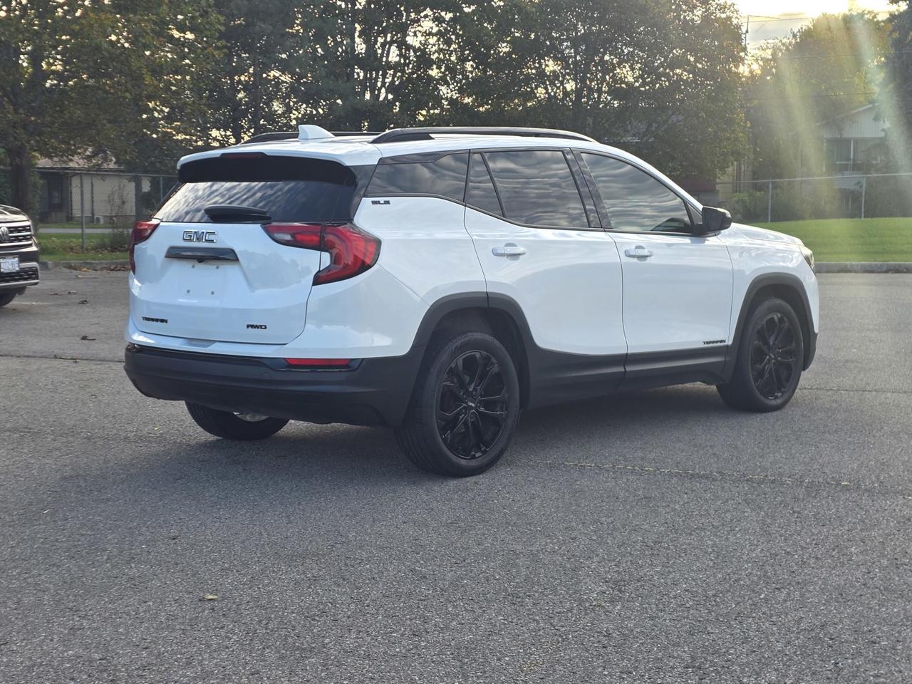 2020 GMC Terrain SLE AWD Photo4