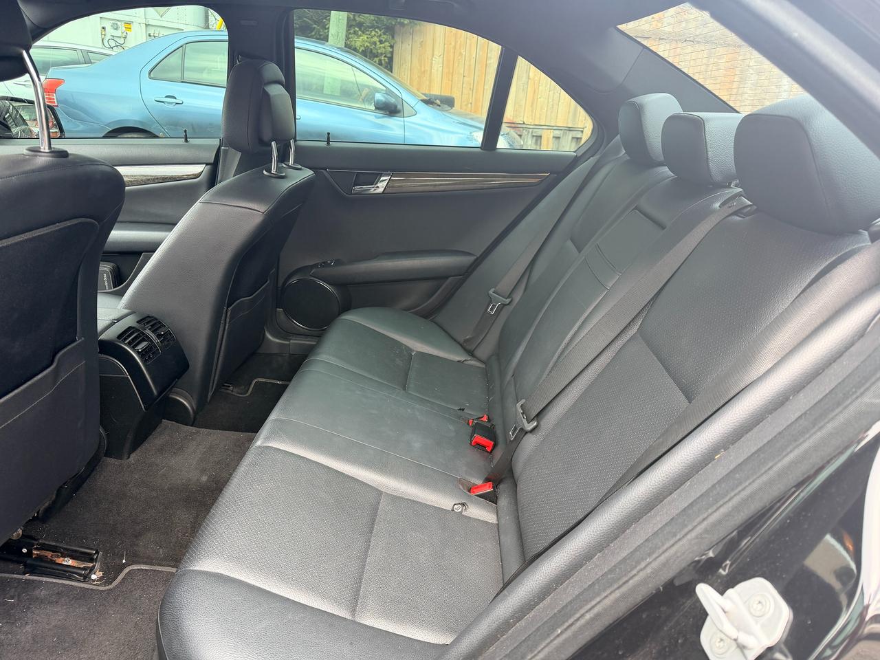 2010 Mercedes-Benz C-Class C 350 Photo