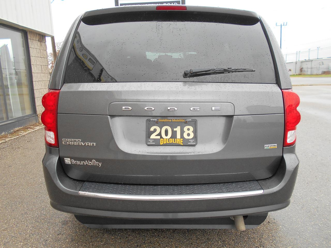 2018 Dodge Grand Caravan SE Plus Photo