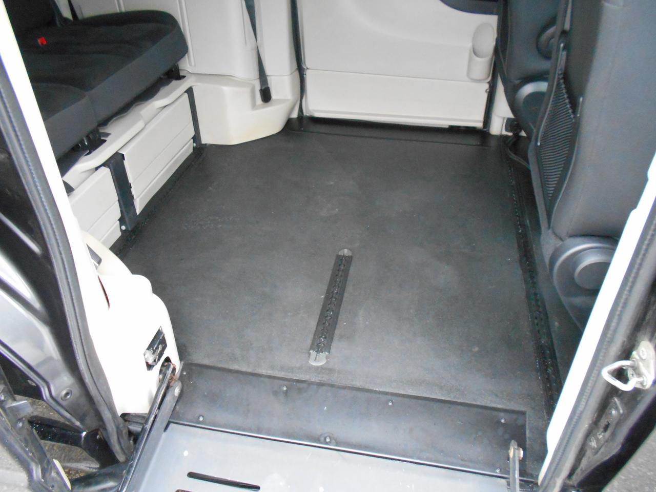 2018 Dodge Grand Caravan SE Plus Photo