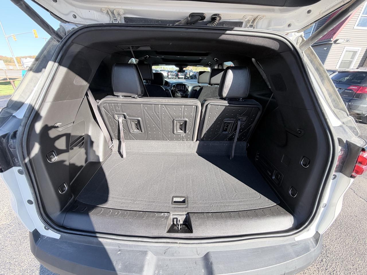 2023 Chevrolet Traverse AWD 4dr LT True North Photo