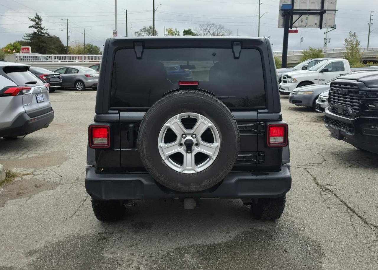 2021 Jeep Wrangler UNLIMITED SPORT / ONE OWNER / 4X4 / BLUETOOTH Photo2