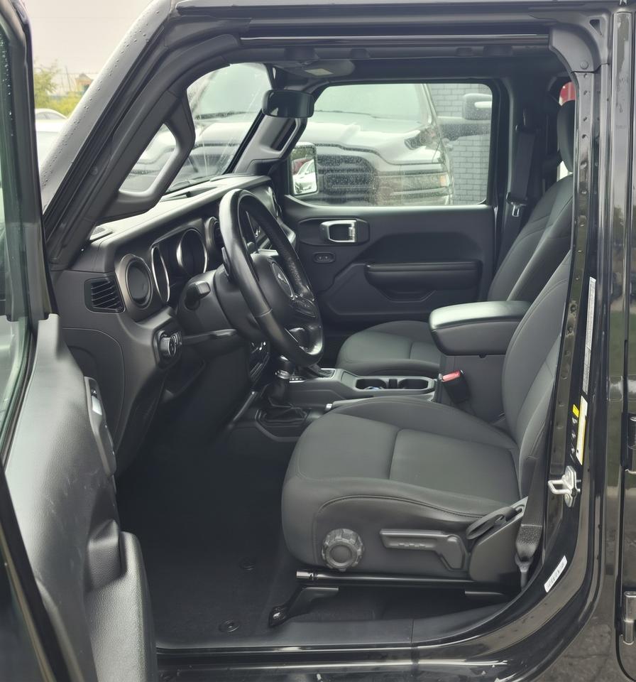 2021 Jeep Wrangler UNLIMITED SPORT / ONE OWNER / 4X4 / BLUETOOTH Photo3