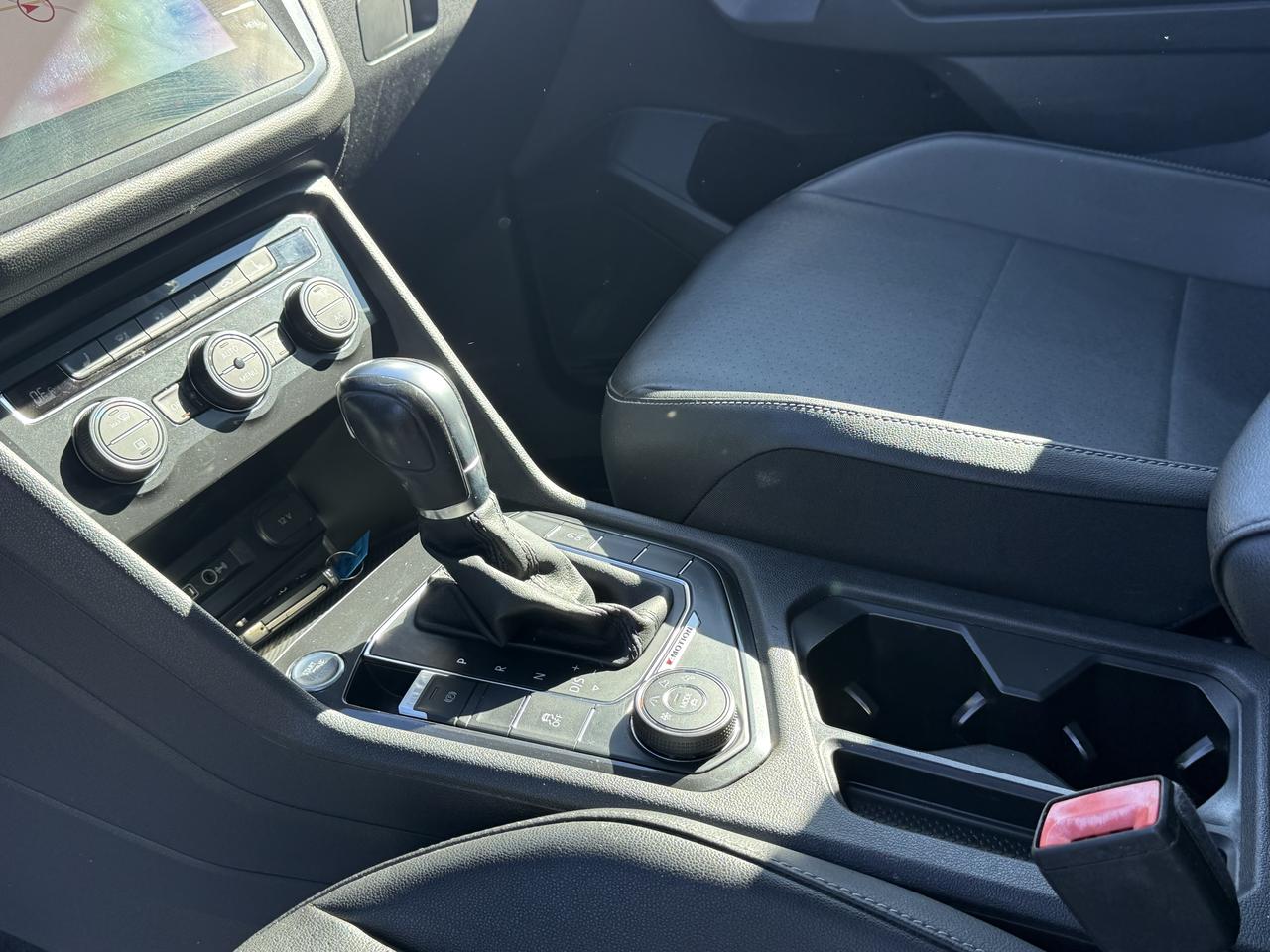 2018 Volkswagen Tiguan COMFORTLINE 4Motion Photo