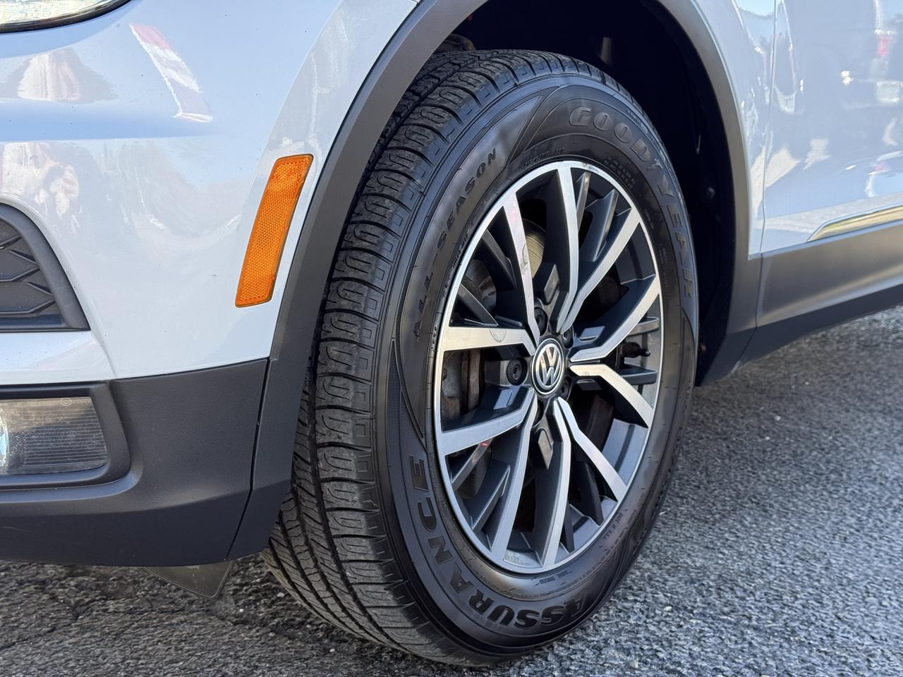 2018 Volkswagen Tiguan COMFORTLINE 4Motion Photo