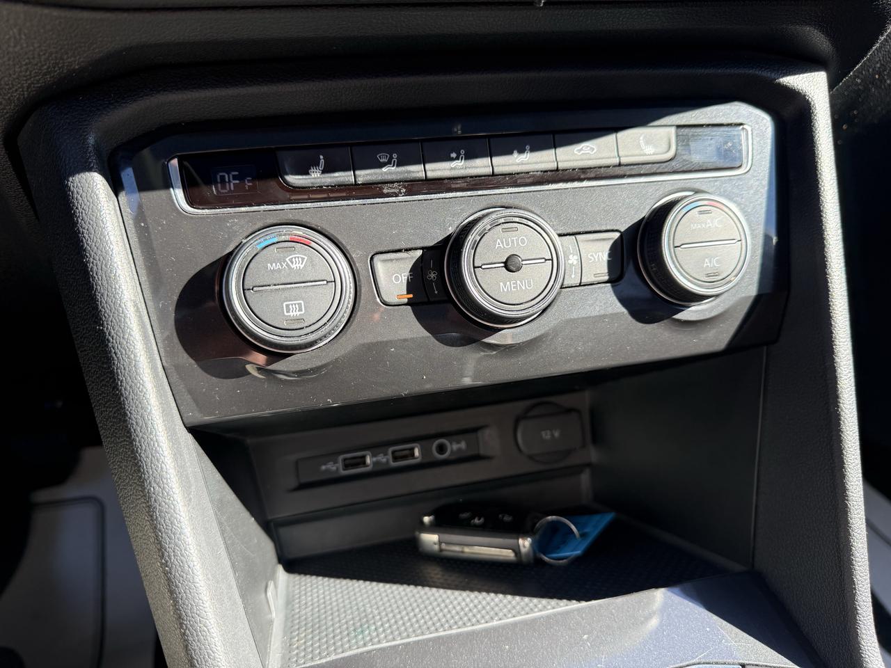 2018 Volkswagen Tiguan COMFORTLINE 4Motion Photo