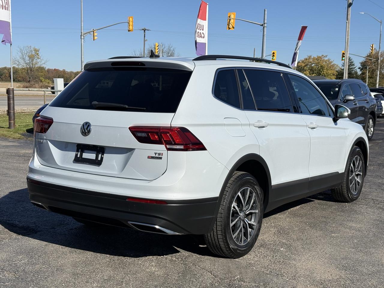 2018 Volkswagen Tiguan COMFORTLINE 4Motion Photo2
