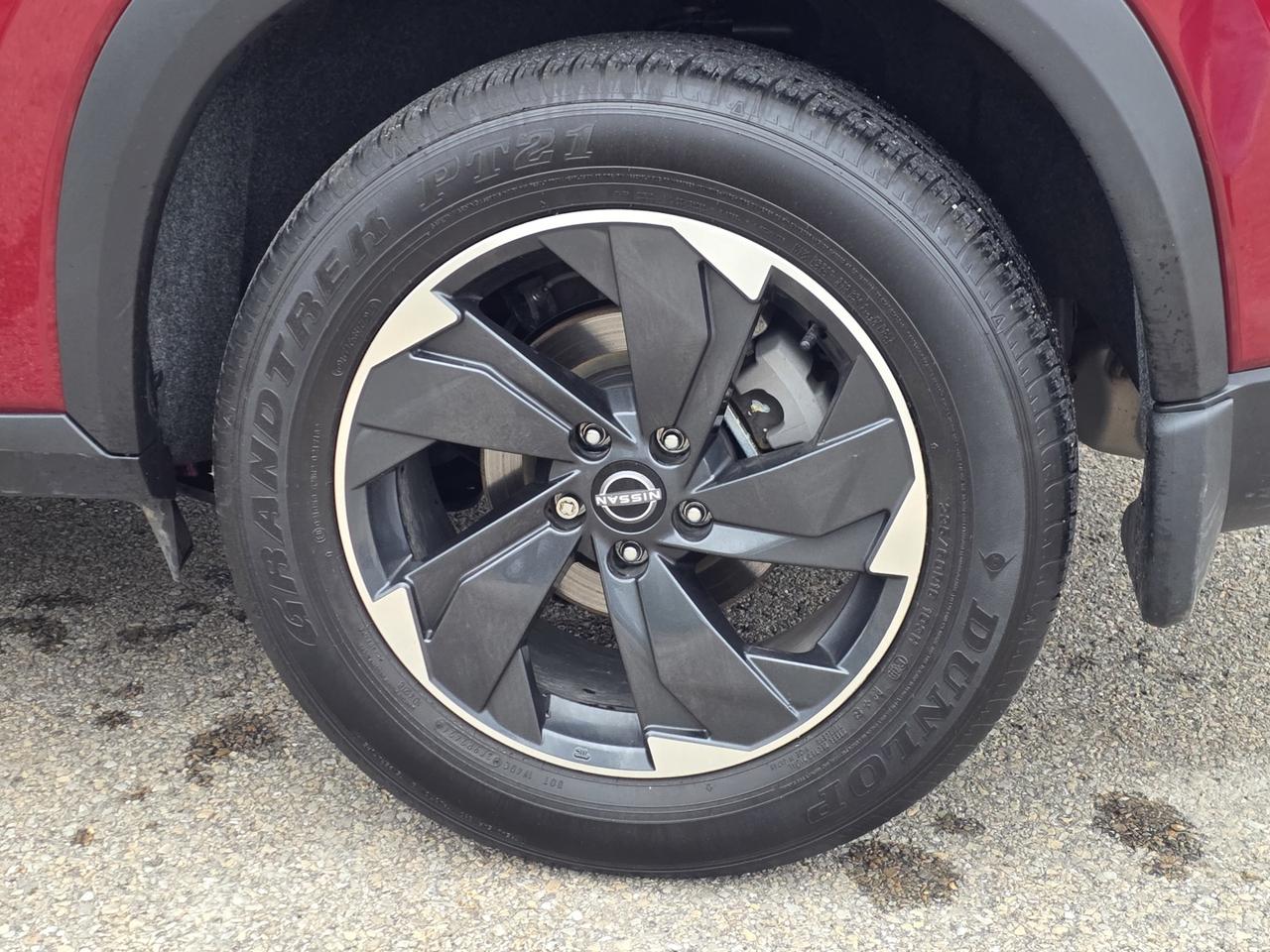 2024 Nissan Rogue SV AWD Photo