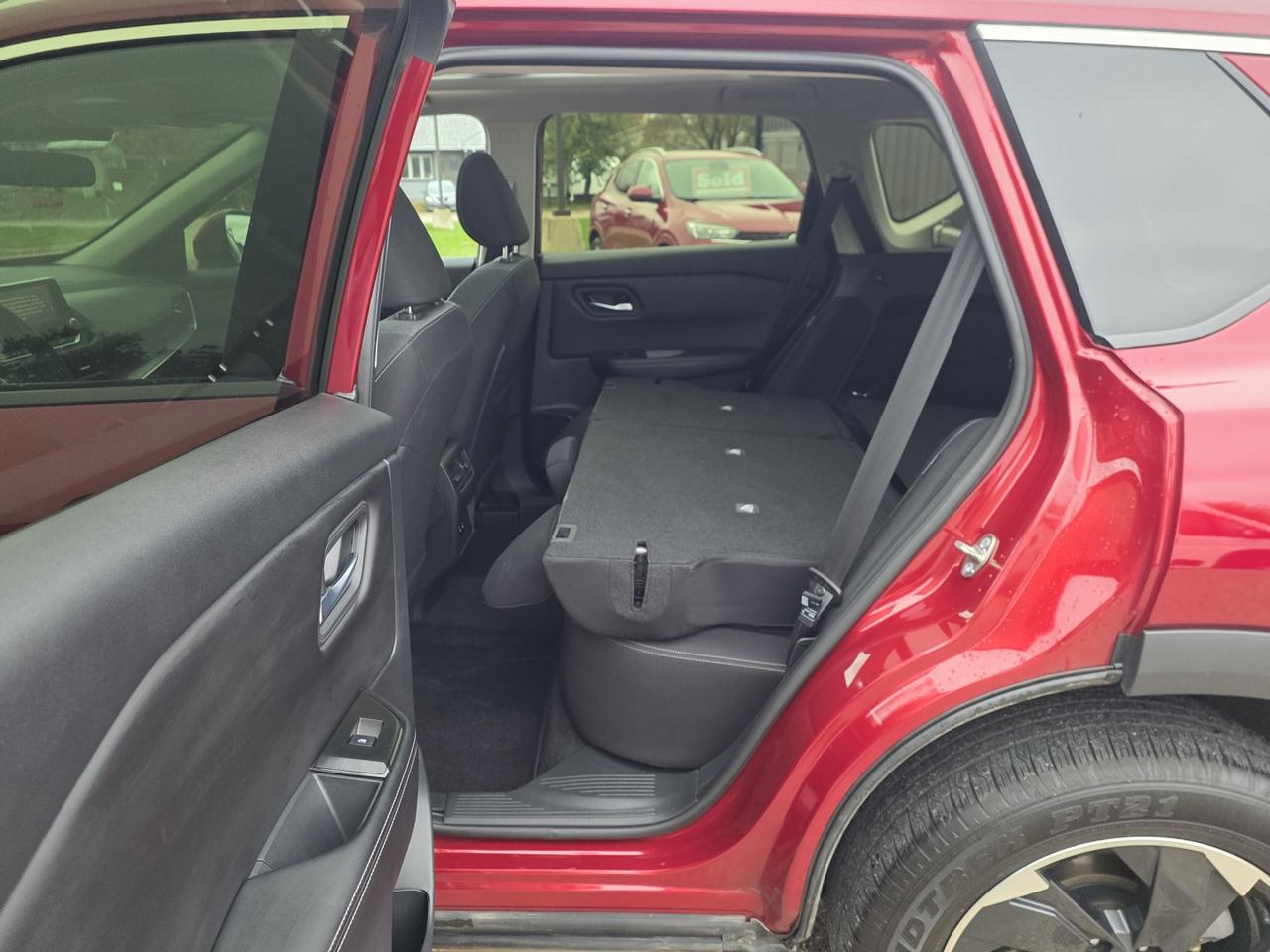 2024 Nissan Rogue SV AWD Photo