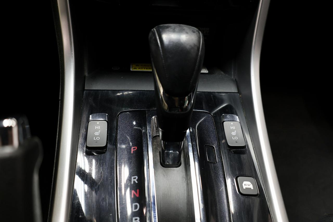 2017 Honda Accord Hybrid Touring - LEATHER|SUNROOF|NAVI|CAMERA Photo