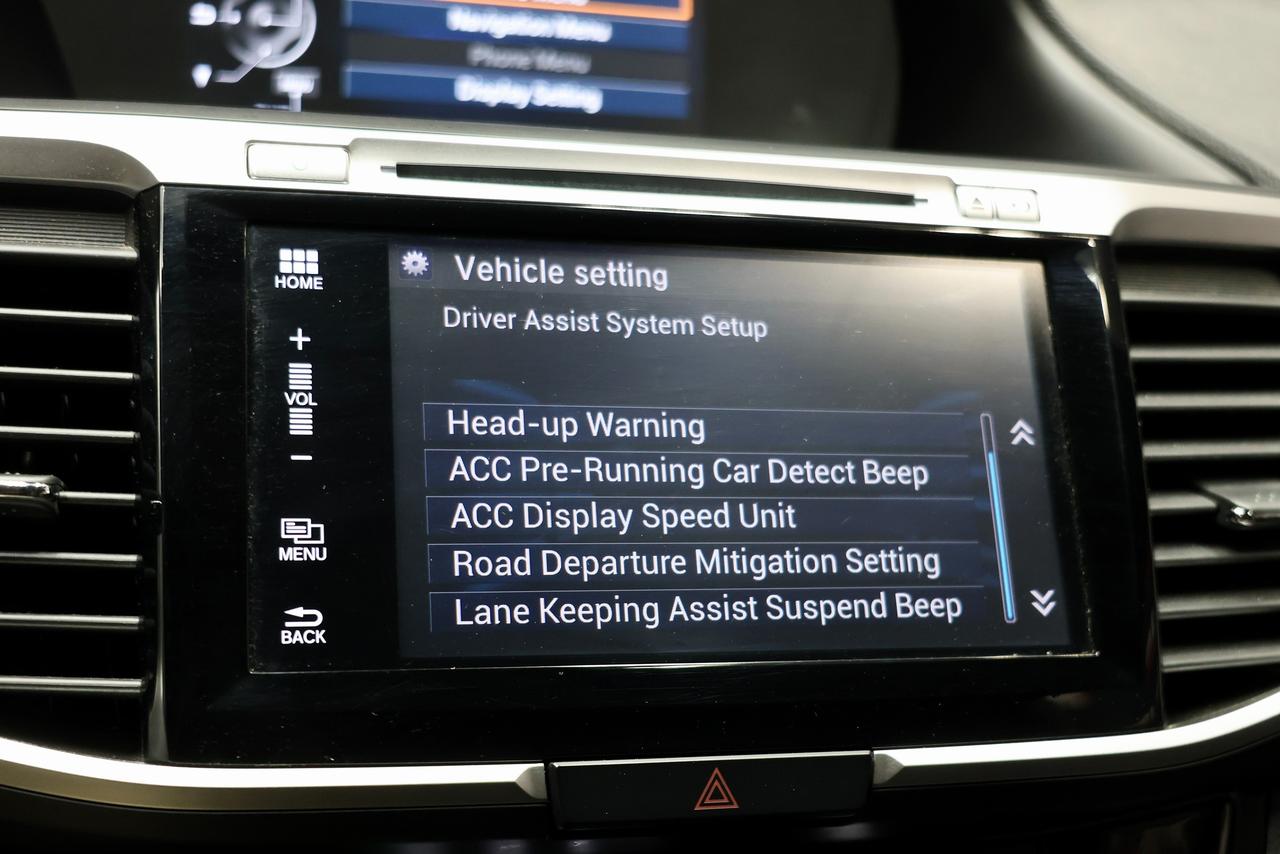 2017 Honda Accord Hybrid Touring - LEATHER|SUNROOF|NAVI|CAMERA Photo