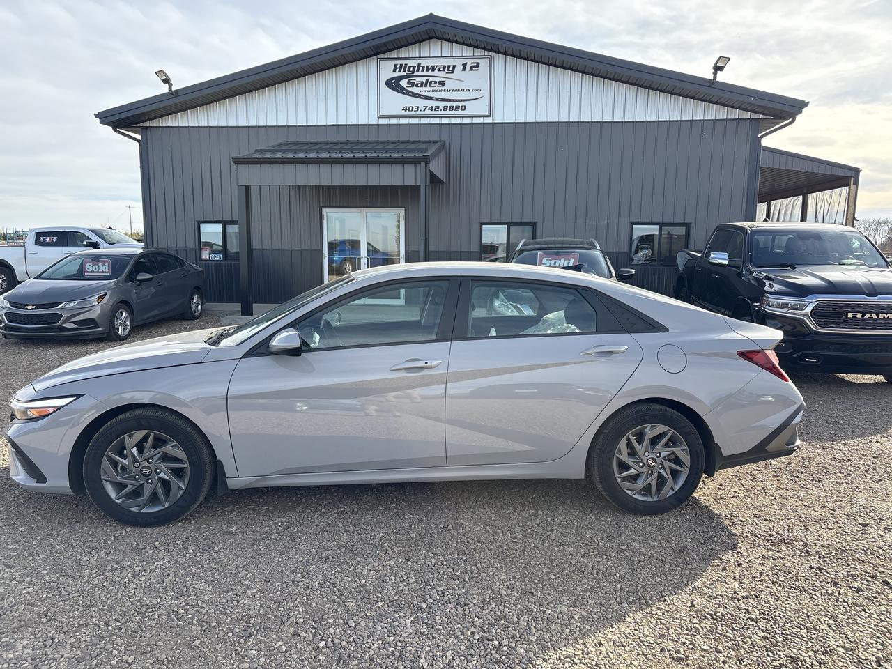 2024 Hyundai Elantra Preferred - Photo #1