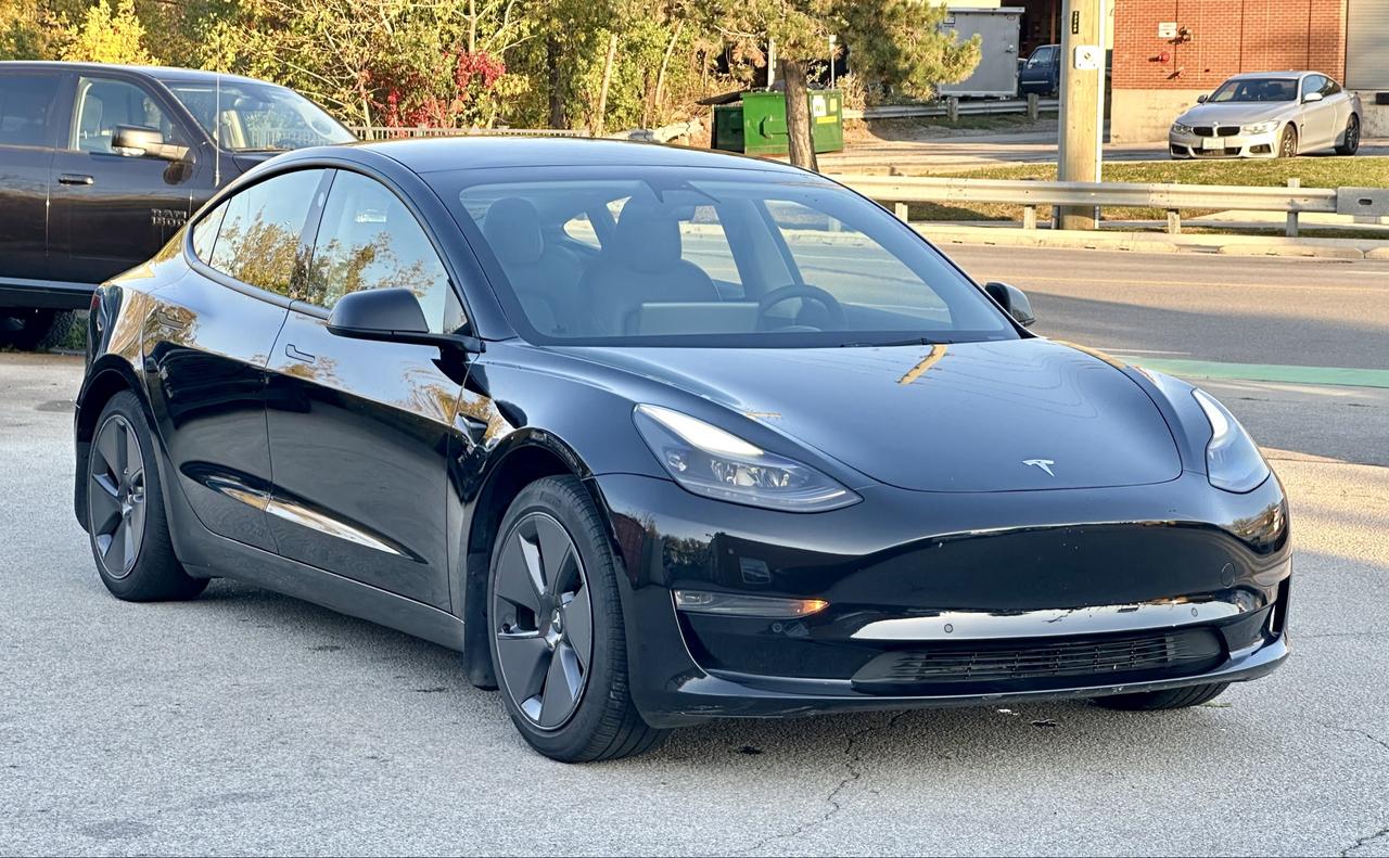 2021 Tesla Model 3 Standard Range Plus NEW BRAKES AND TIRES Photo