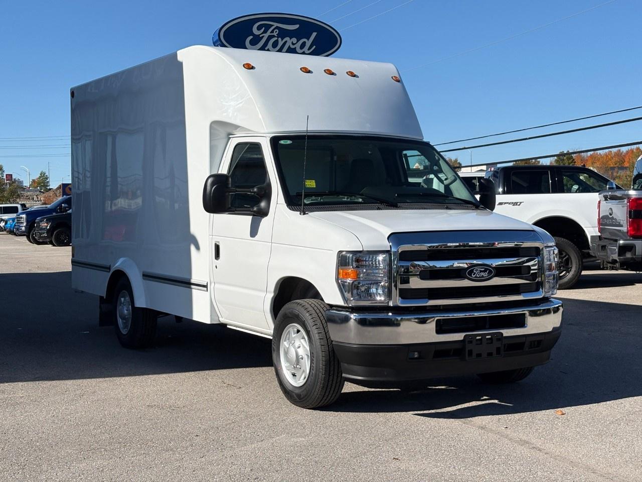2027 Ford E-Series Cutaway E-350 SRW 138" WB Photo
