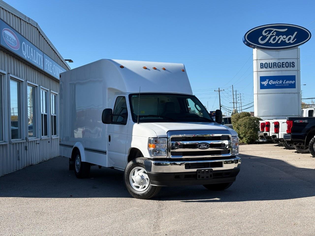 2027 Ford E-Series Cutaway E-350 SRW 138" WB Photo