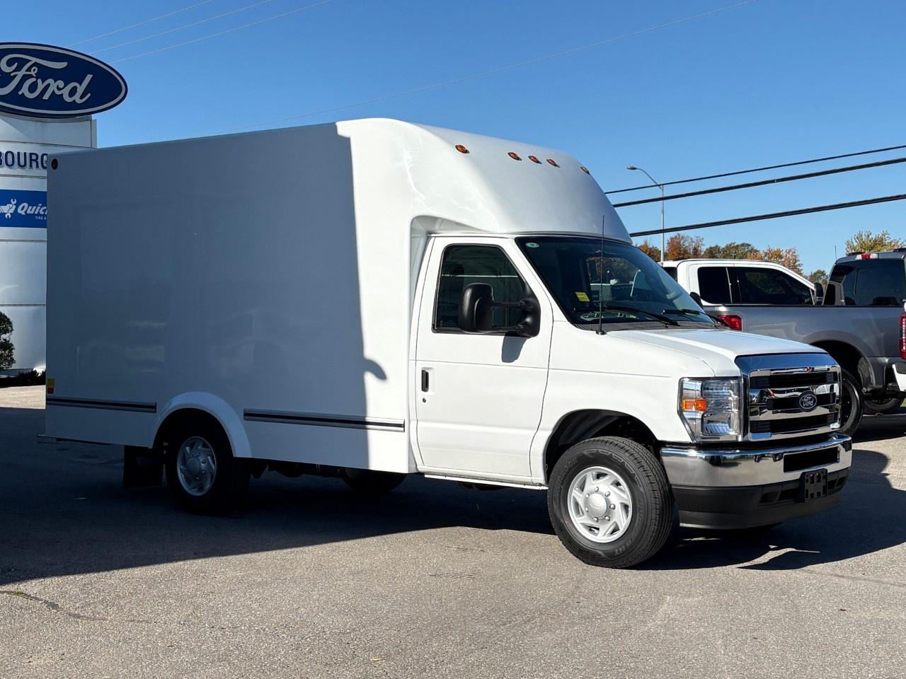 2027 Ford E-Series Cutaway E-350 SRW 138" WB Photo