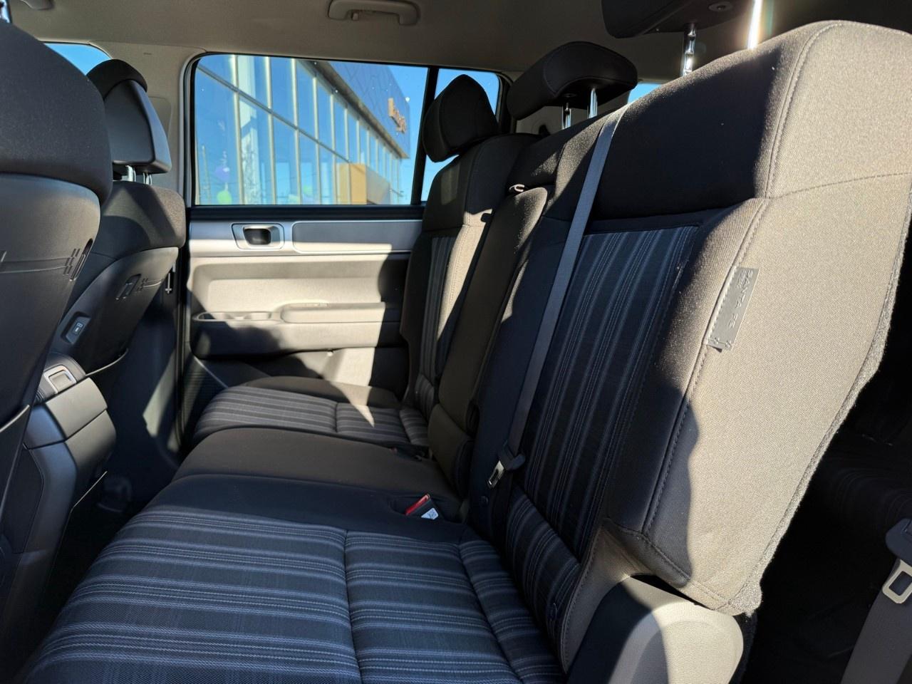 2027 Hyundai Santa Fe Hybrid Preferred AWD Photo