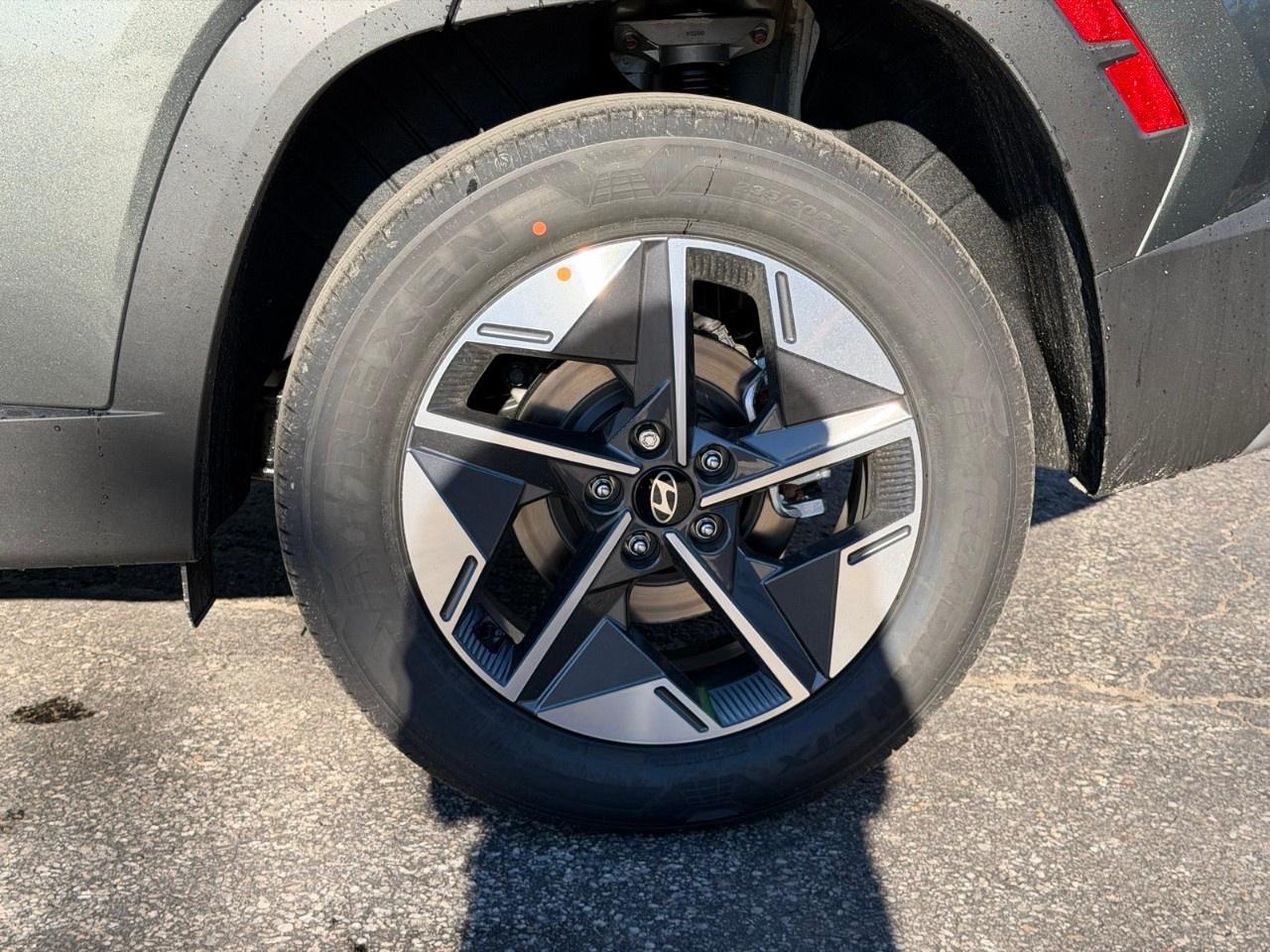 2026 Hyundai Tucson Preferred AWD w/Trend Pkg [TUCWDK2EPRTR] Photo